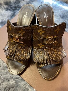 Louis Vuitton Brown Monogram Fringe Mules with Gold LV Hardware Size 38 Women